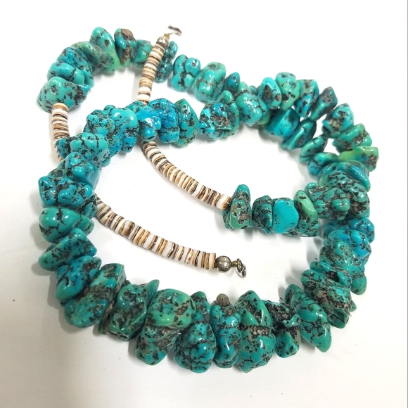 Stunning vintage Old Pawn Native American kingman Turquoise and Heishi Necklace - Picture 5 of 16